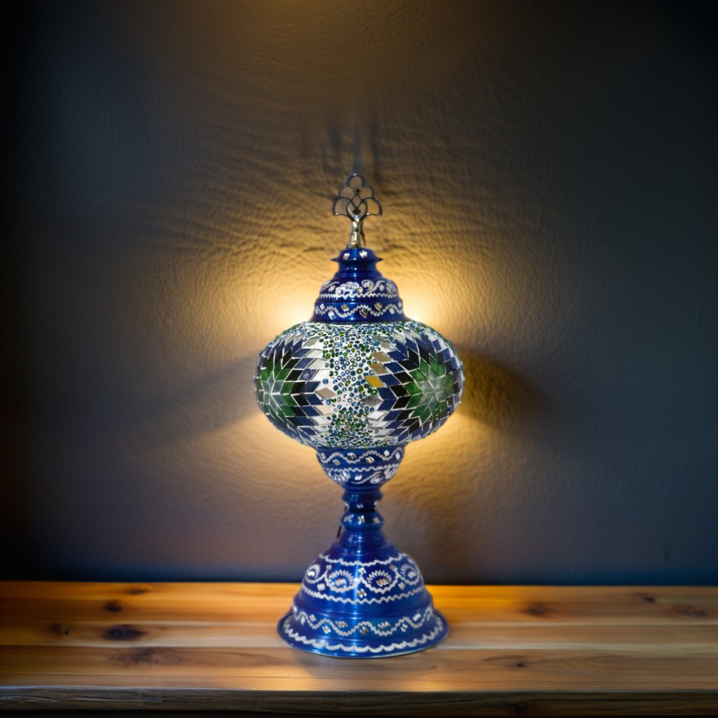 Tower Lamp (10″ Globe, Blue Inlay)